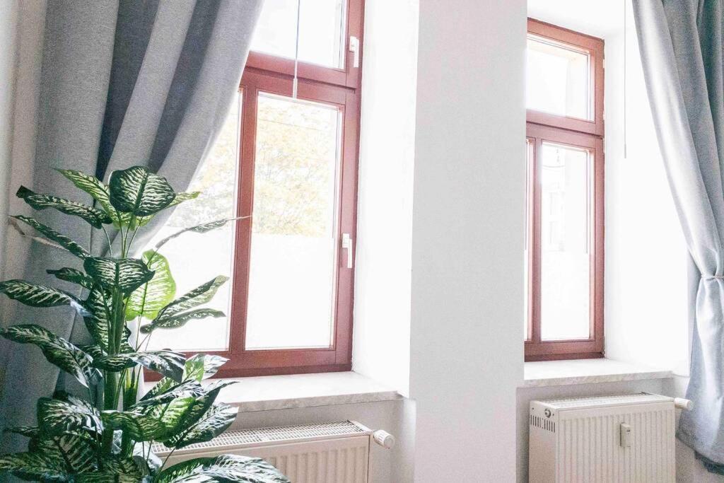 Top Moderne Wohnung In Leipziger Altbau - Netflix Inklusive Exteriör bild
