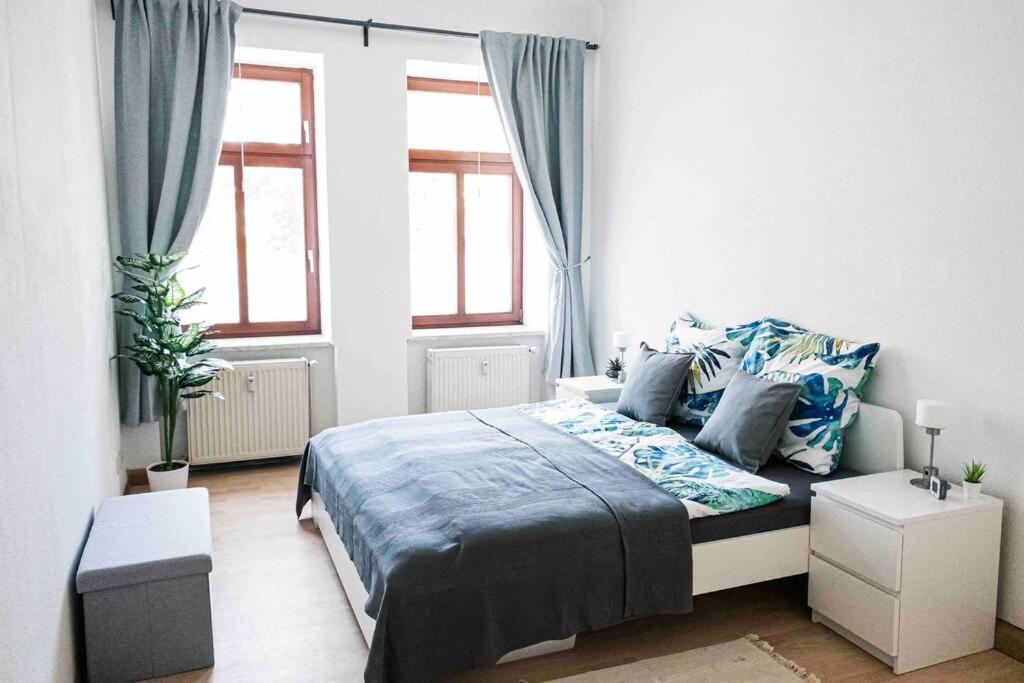 Top Moderne Wohnung In Leipziger Altbau - Netflix Inklusive Exteriör bild